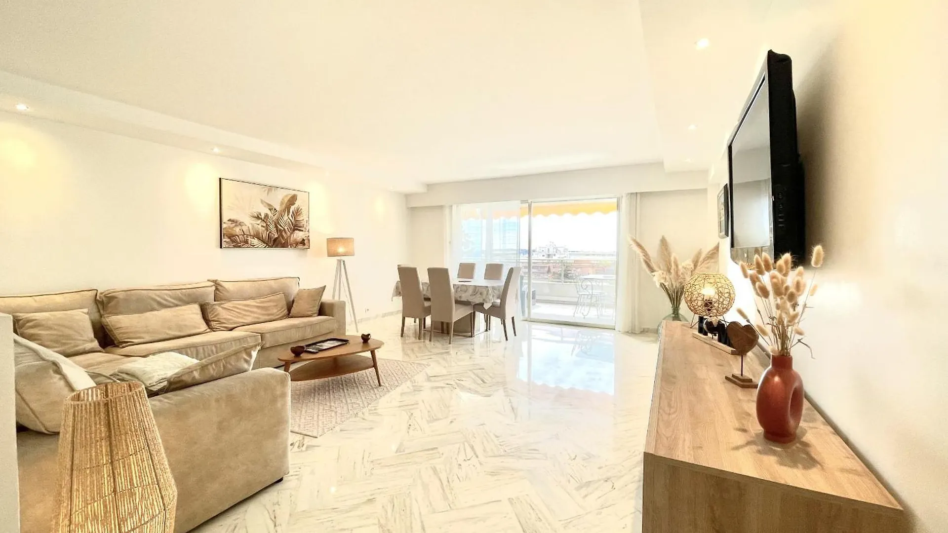 Vezelay 3 Luxury 3 Bedrooms, By Welcome To Cannes
