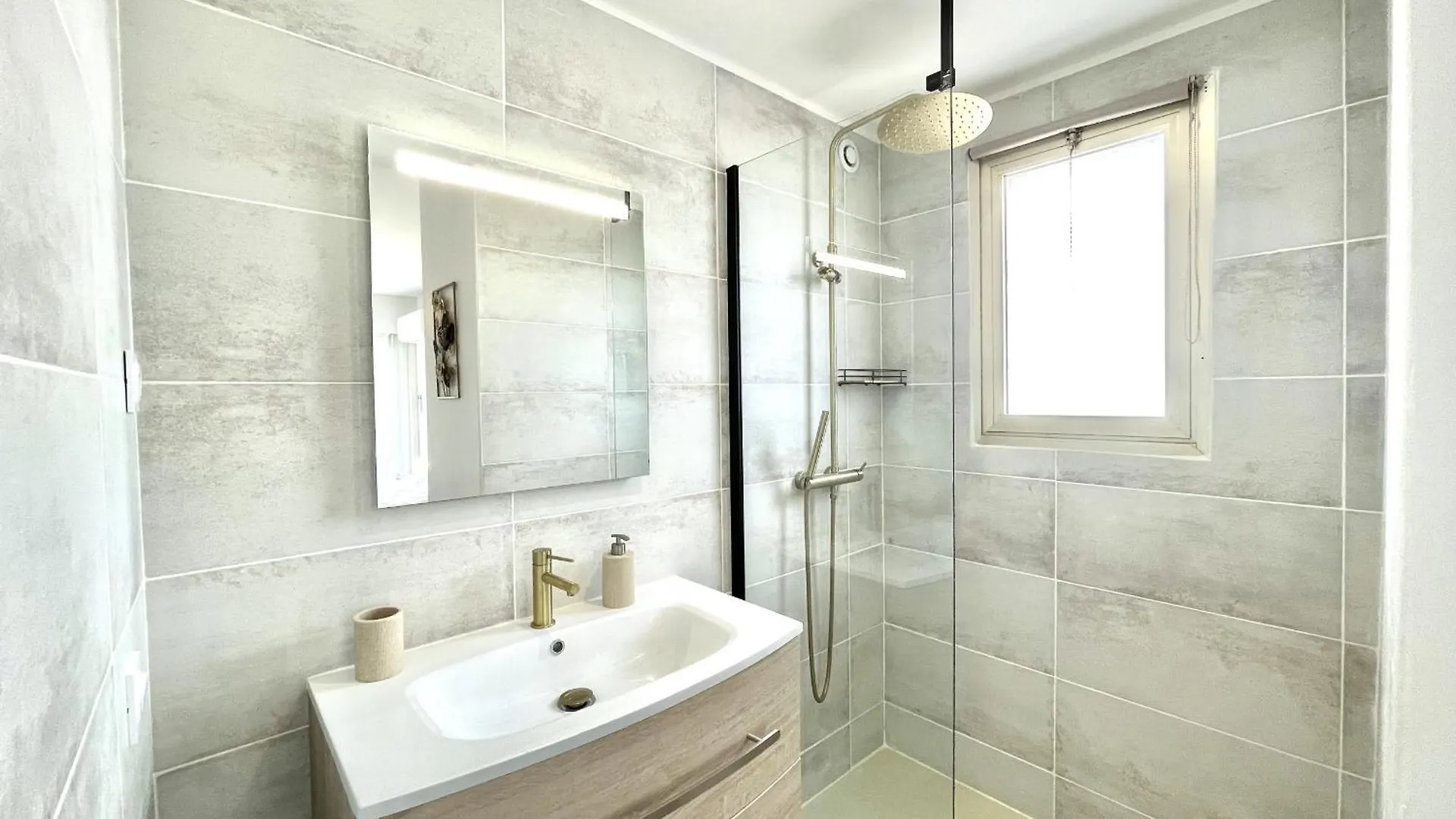 Vezelay 3 Luxury 3 Bedrooms, By Welcome To Cannes Apartment